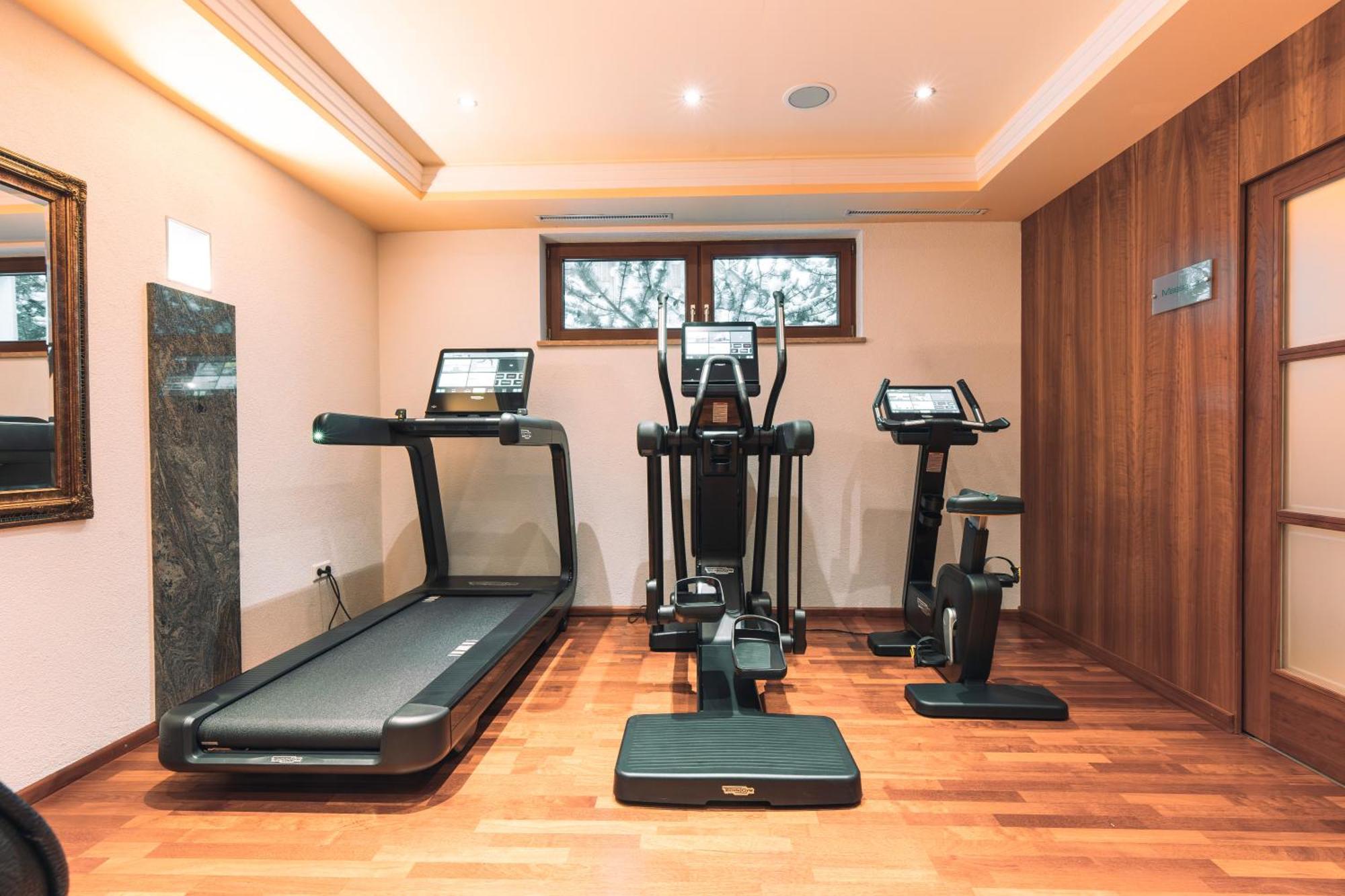 Hotel Olympia Ischgl Ngoại thất bức ảnh