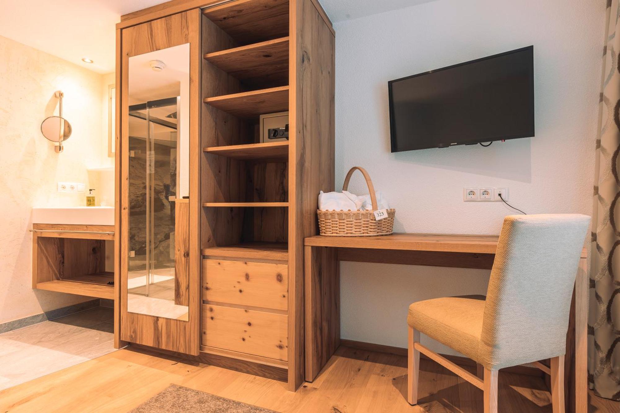 Hotel Olympia Ischgl Ngoại thất bức ảnh