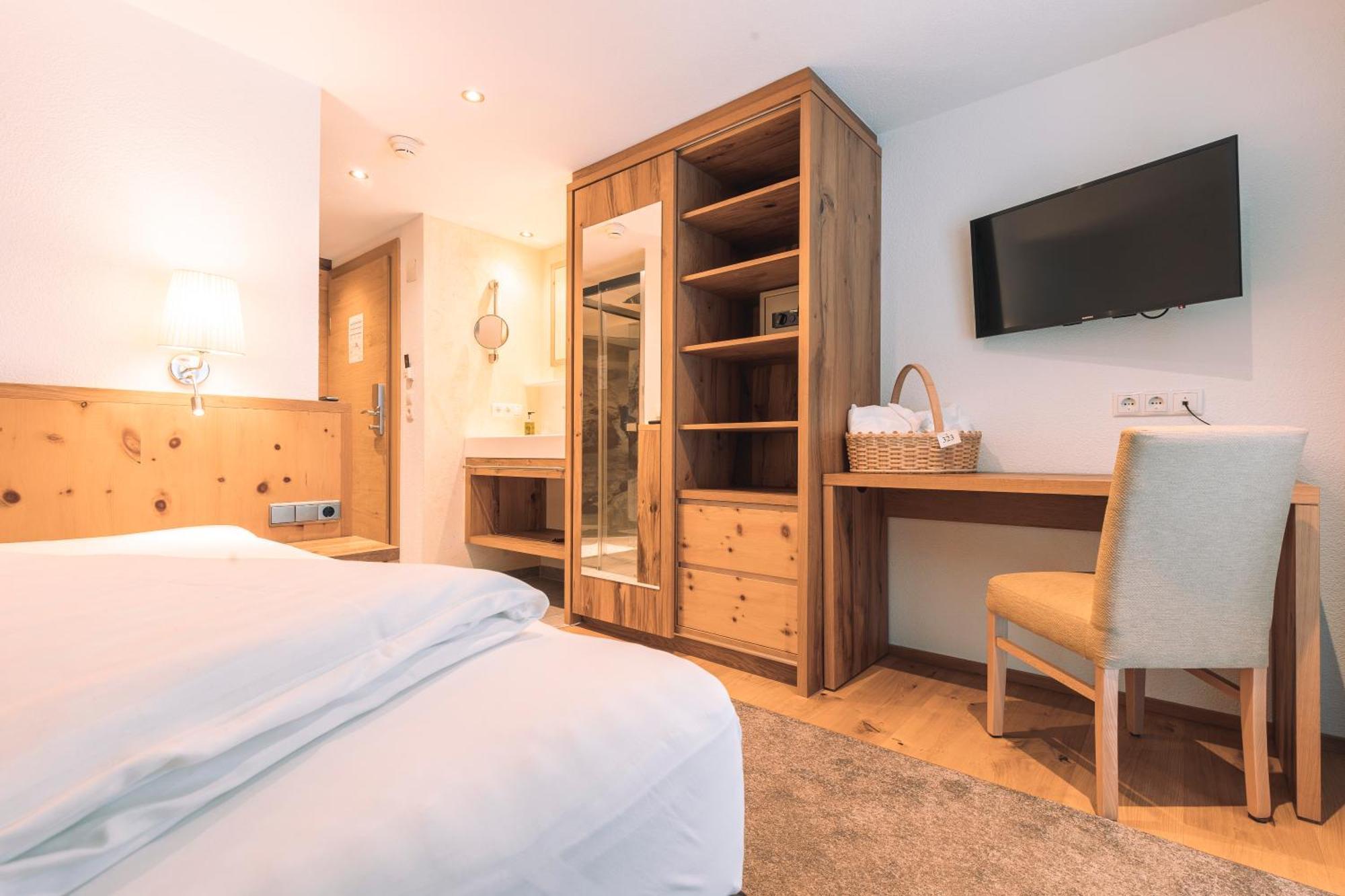 Hotel Olympia Ischgl Ngoại thất bức ảnh