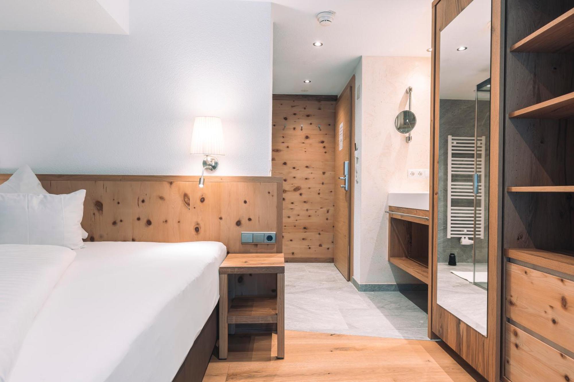Hotel Olympia Ischgl Ngoại thất bức ảnh