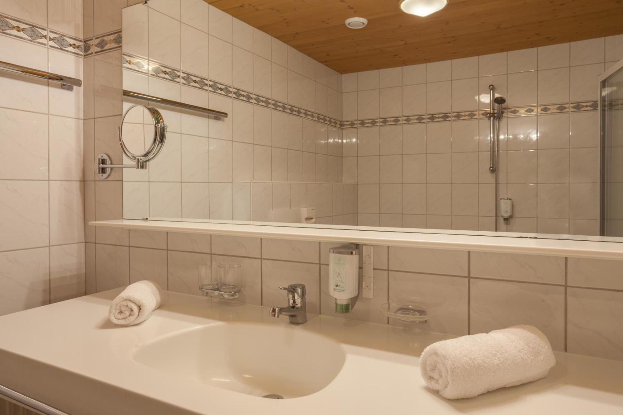 Hotel Olympia Ischgl Ngoại thất bức ảnh