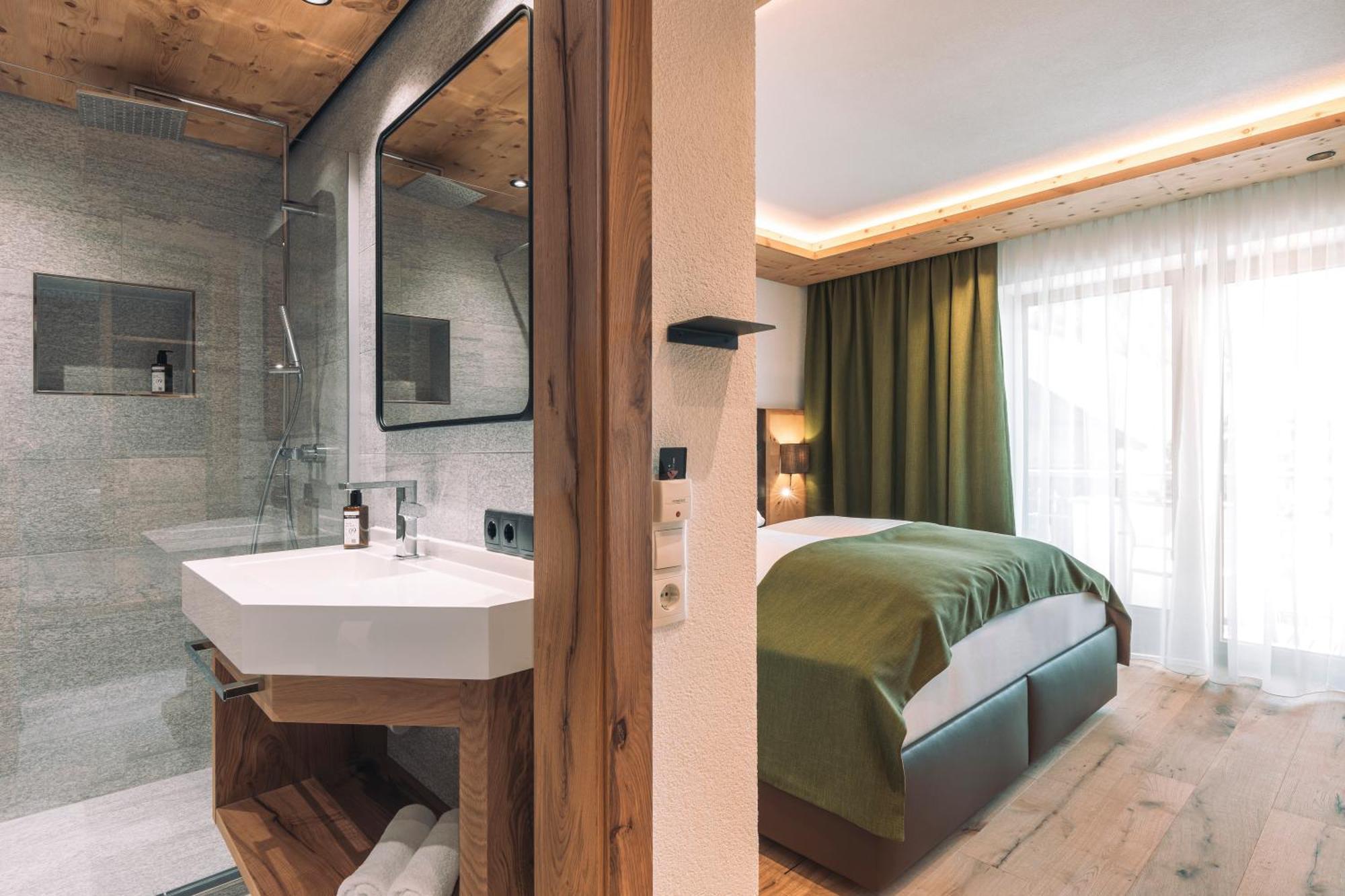 Hotel Olympia Ischgl Ngoại thất bức ảnh